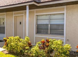 694 Green Valley Rd APT D4, Palm Harbor, FL 34683