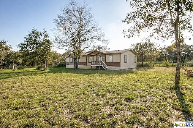 1st image of 233 Sandy Oaks Dr