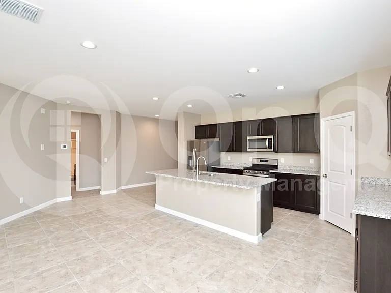 8502 W Millerton Way — Photo 5