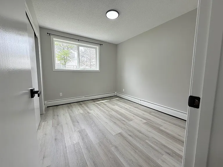 8705 152nd St NW #3 — Photo 5