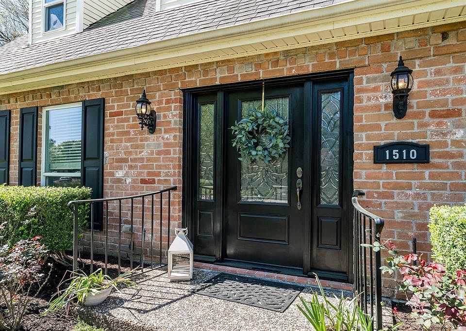 1st image of 1510 Haven Lock Dr