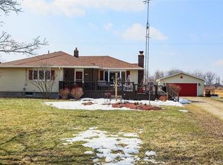 4325 Carrigan Rd, Fort Gratiot, MI 48059