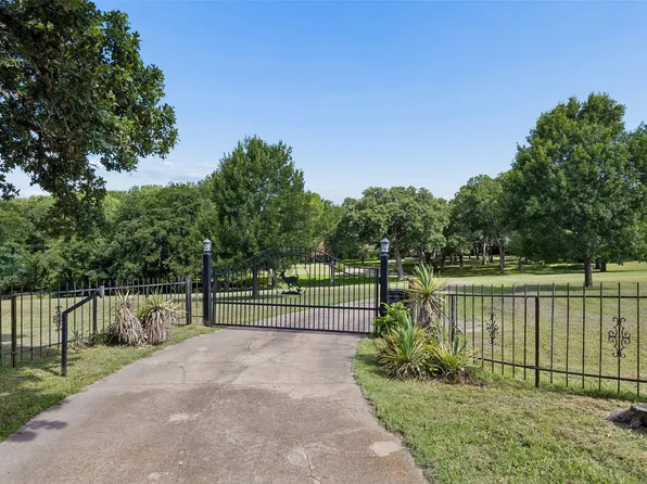 510 W Malloy Bridge Rd, Seagoville, TX 75159