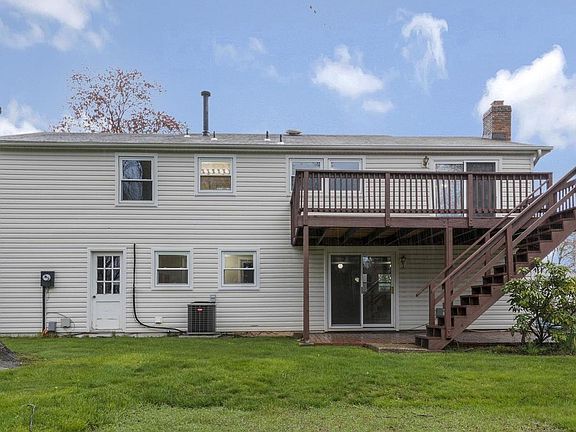 3rd image of 4363 Majestic Ln