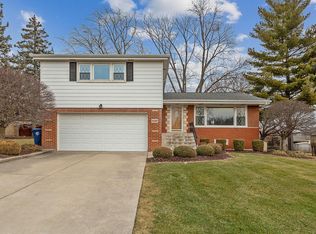 9349 S 87th Ave, Hickory Hills, IL