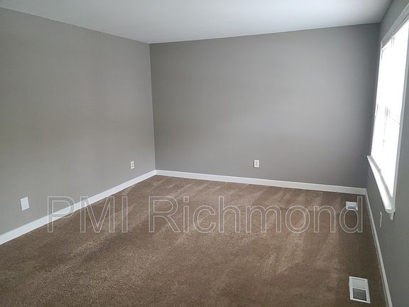3rd image of 6204 Aldersbrook Ct