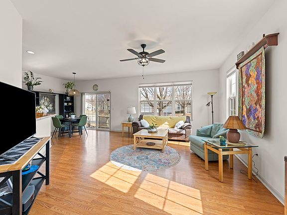 4th image of 16346 Crescent Lake Dr