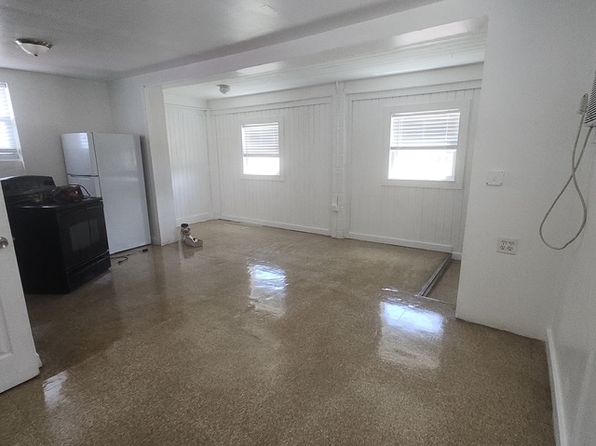 4420 N Clark Ave APT A