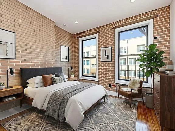 2nd image of 338 W 17th St #3