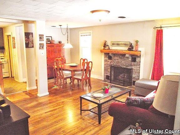 3rd image of 4 Lori Ln