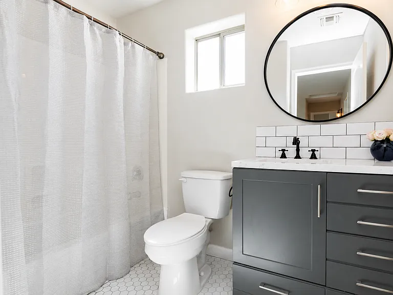 Full-Bath