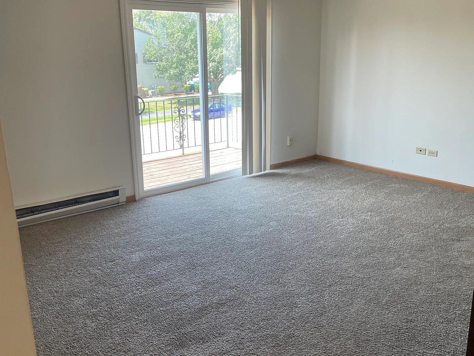 2 bed, 900 sqft, $1,695 — Photo 2