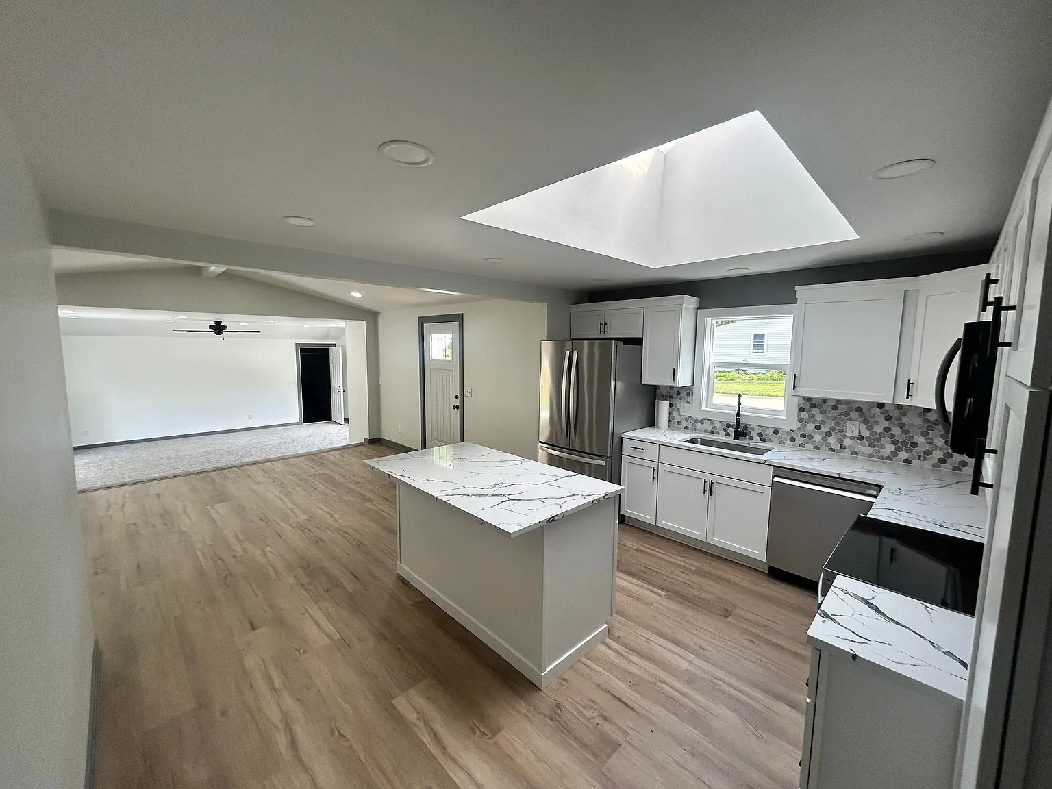 Modern 3 Bed, 2 Bath Home in Omaha | Available 9/28 | $2800/mo — Photo 2