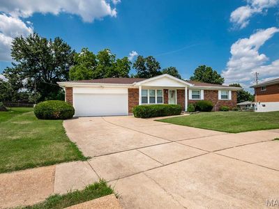4661 Skyridge Ct, Saint Louis, MO, 63128