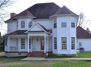 165 Cedarfield Ln, Henderson, TN 38340