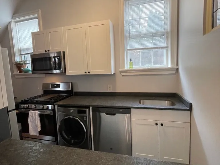 61 Clinton St #1 — Photo 14