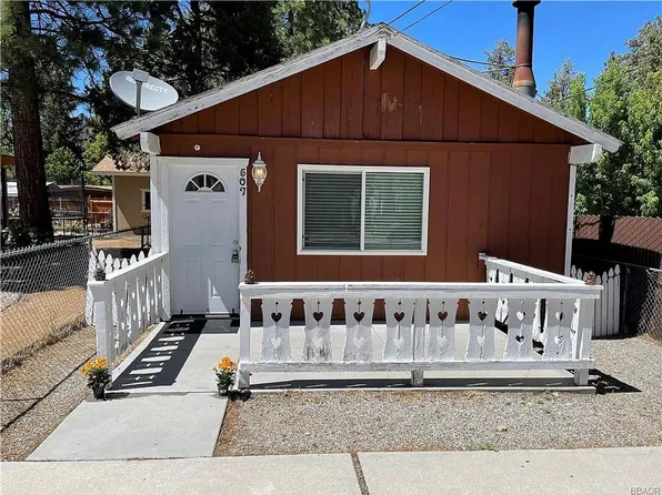 507 Elysian Blvd, Big Bear City, CA 92314