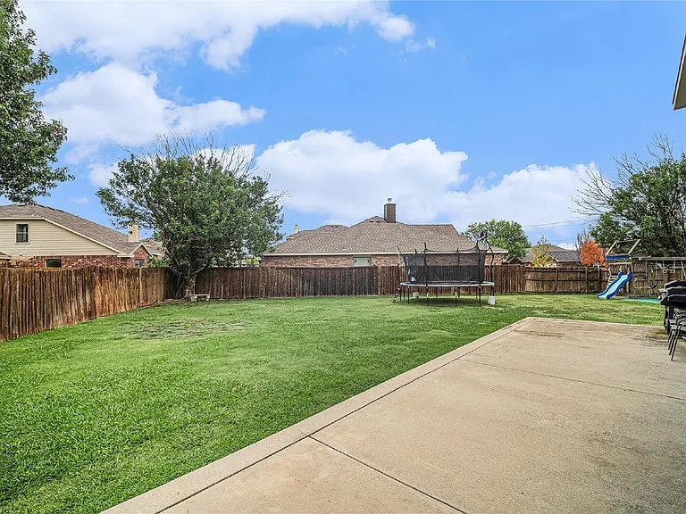 9600 Fox Hill Dr — Photo 29