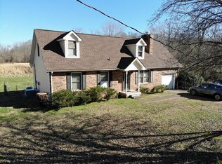 3825 Old Blooming Grove Rd, Woodlawn, TN 37191