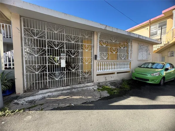 121 Calle Hermandad Interior, Guaynabo, PR 00965