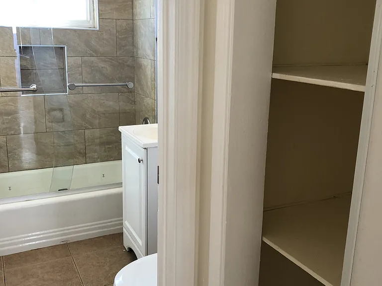 10235 University Way #10235 — Photo 9