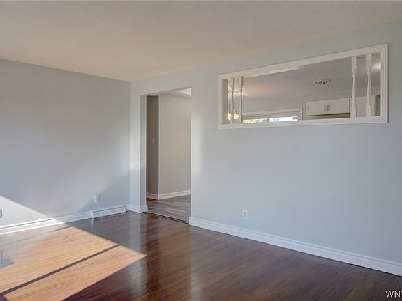 4th image of 90 Ashford Pl