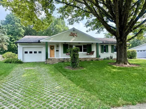 439 Granville Sq, Worthington, OH 43085