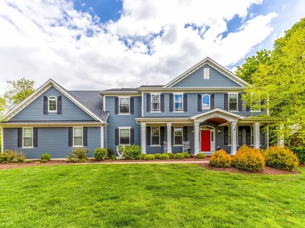 1025 S Vail Ave, Arlington Heights, IL 60005