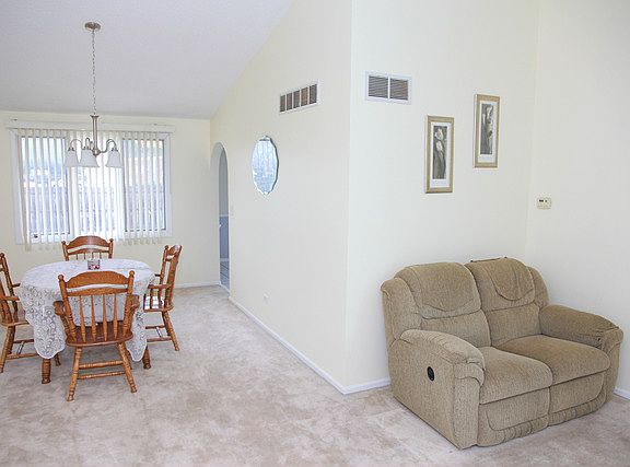 5th image of 504 Sean Dr