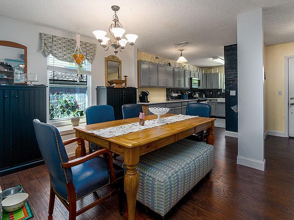 4th image of 1161 Buccaneer Blvd