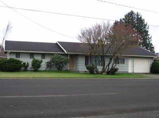 805 Cedar Ave, Tillamook, OR 97141