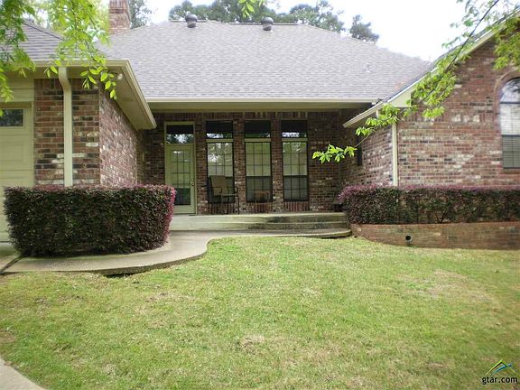 3rd image of 1210 Ashwood Dr