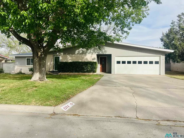 1214 Cedar Dr, Carlsbad, NM 88220