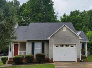 204 Twin Falls Dr, Simpsonville, SC 29680