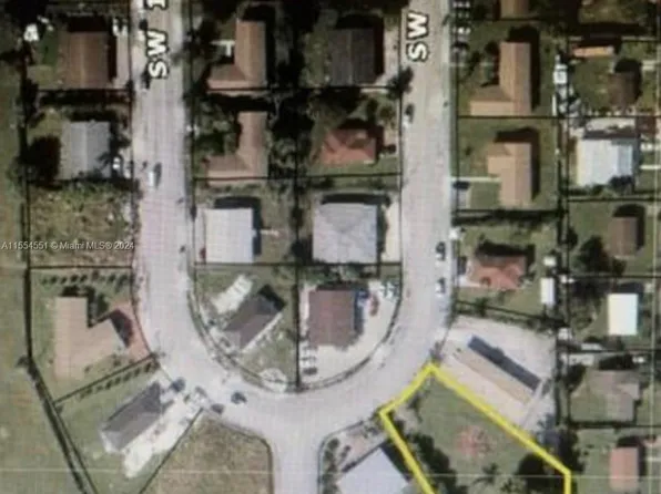 22350 SW 115th Ct, Miami, FL 33170