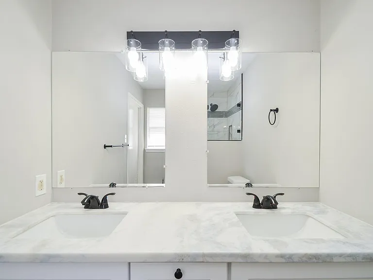 123 Cypress Ln — Photo 16