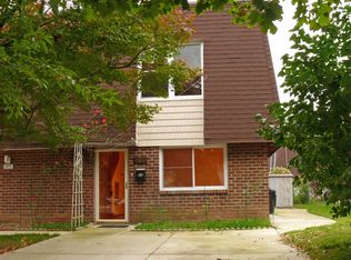 9812 Bonner St, Philadelphia, PA 19115