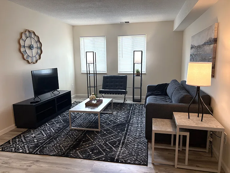 Perry Lake Village — Photo 6