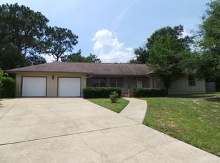 1879 Broyhill Cir, Pensacola, FL 32526