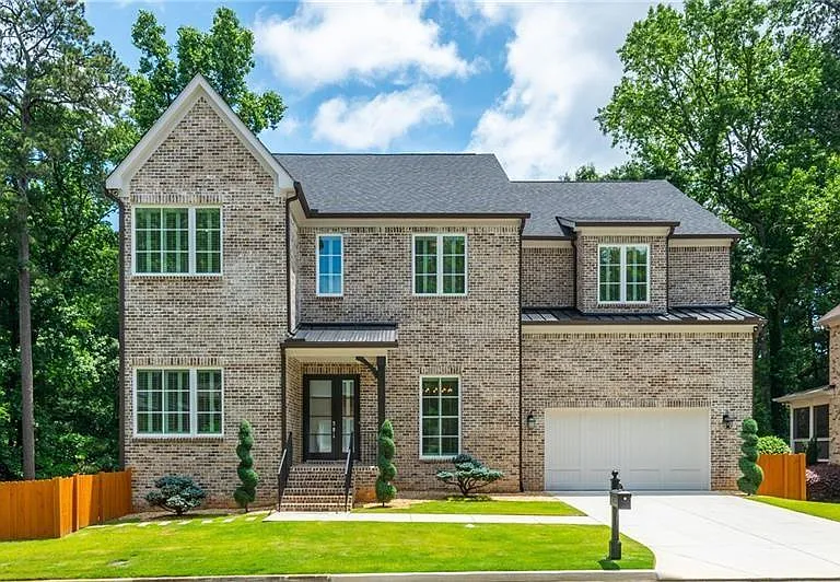 1169 Dorby Park Dr NE — Photo 1