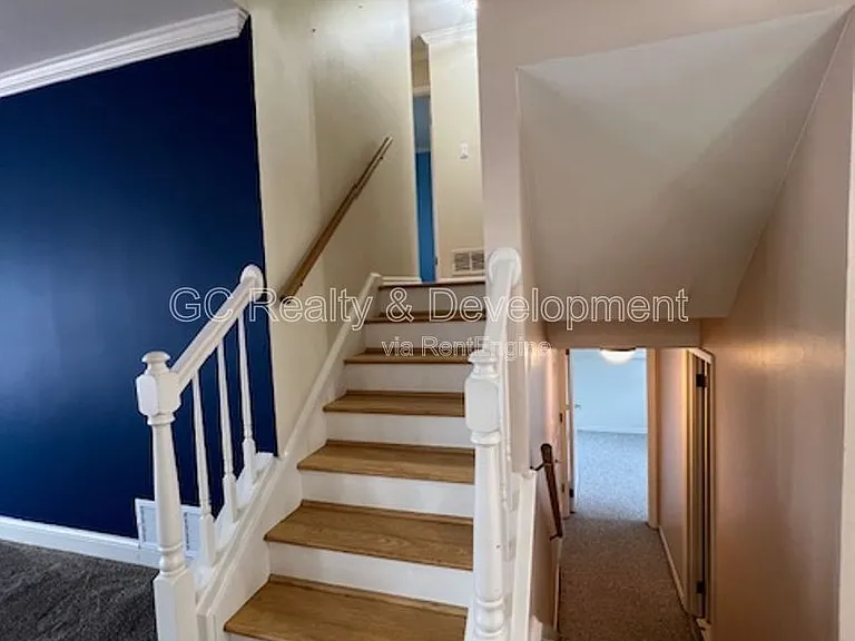 1540 Edgefield Ln — Photo 14