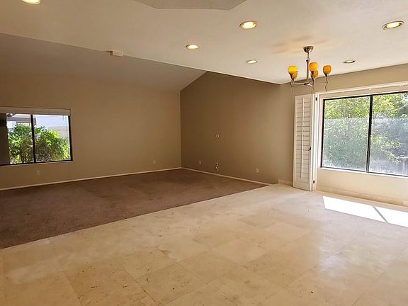 2nd image of 8624 N Timberlane Dr