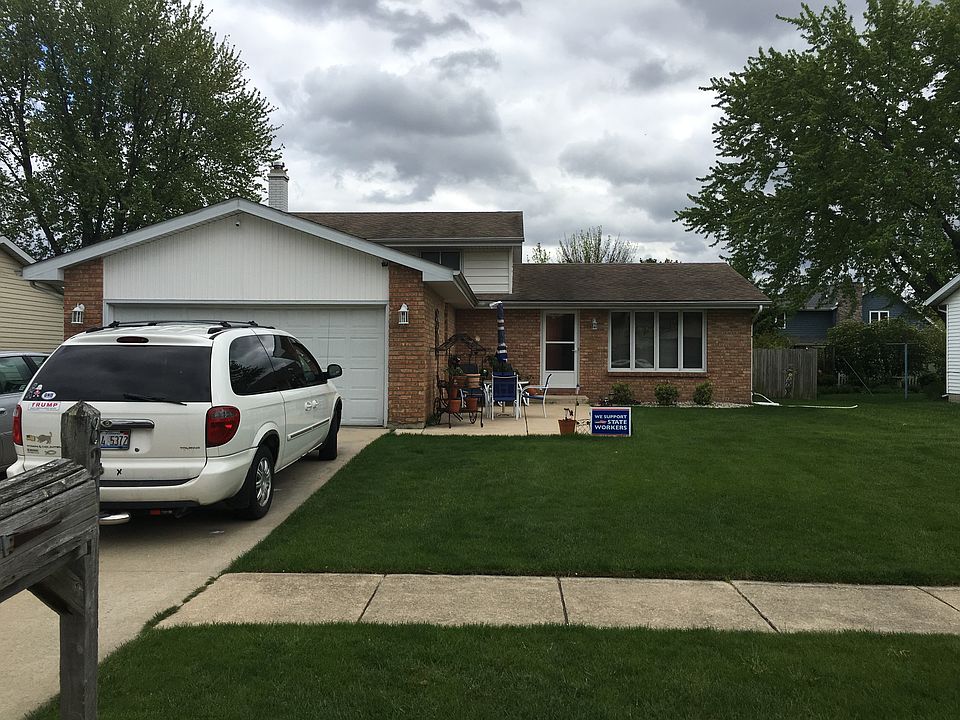 1st image of 823 Quail Dr