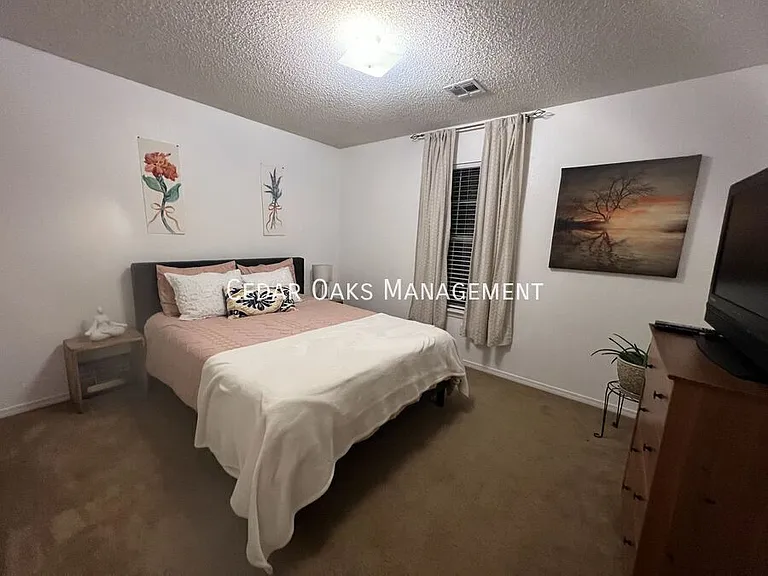 1139 S Camellia Ln — Photo 5