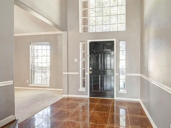 4th image of 18611 Park Harbor Dr