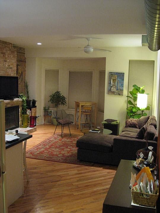 this is an older photo of the place - showing a different layout of the space