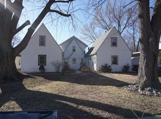 514 7th Ave #A, Coralville, IA 52241