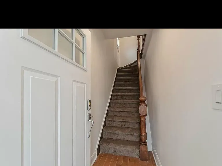 452 3rd Ave — Photo 2
