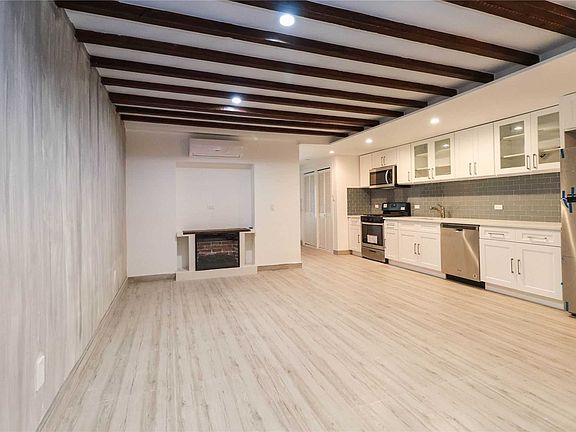 5th image of 62-22 80th St