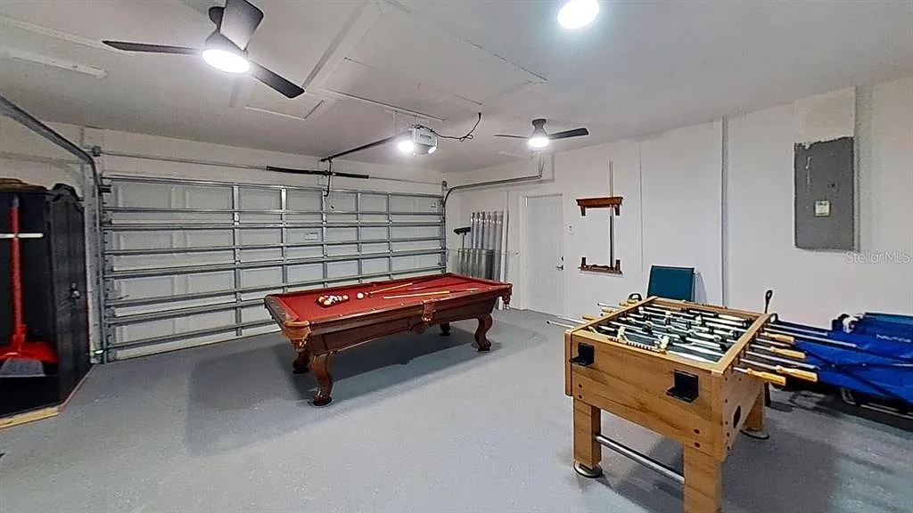 3 bed, 2.0 bath, 1370 sqft, $4,500 — Photo 3